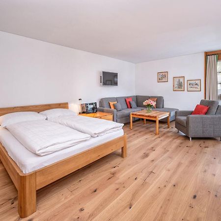 Schweizerhof Ferienwohnungen Lenzerheide 1 Szoba fotó
